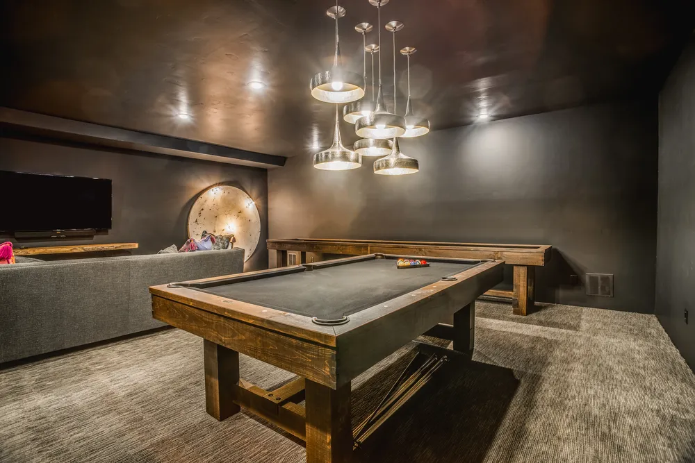 Olhausen pool table